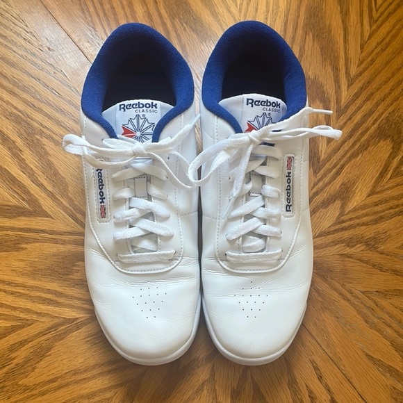 Classic Reebok Princess Sneaker White / Royal
Blue Lace Up Women's 11 / 11.5 GUC - Picture 7 of 14